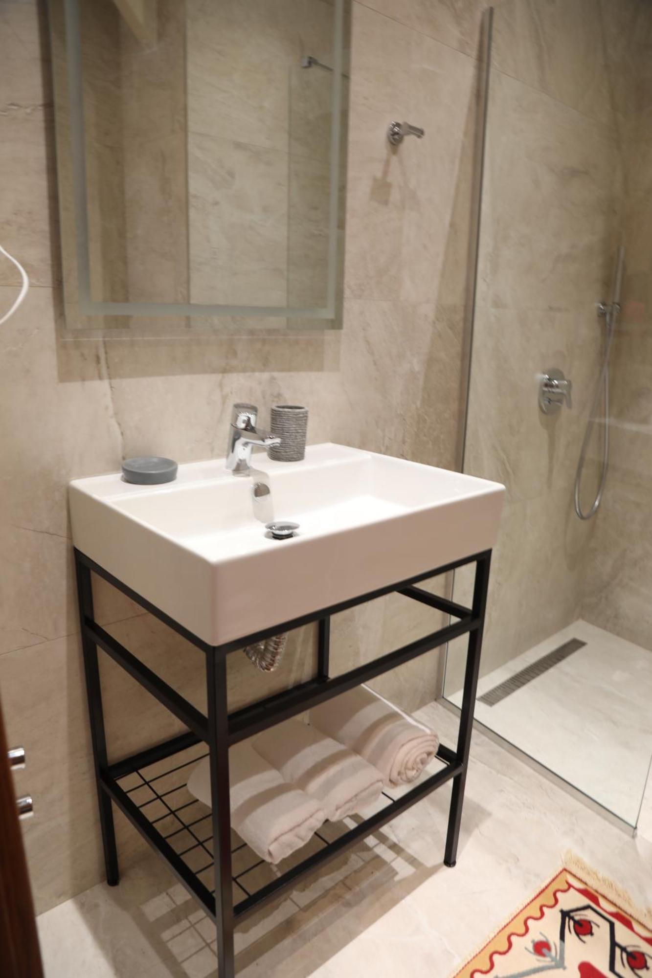 Villa Castriota Kruje Ngoại thất bức ảnh